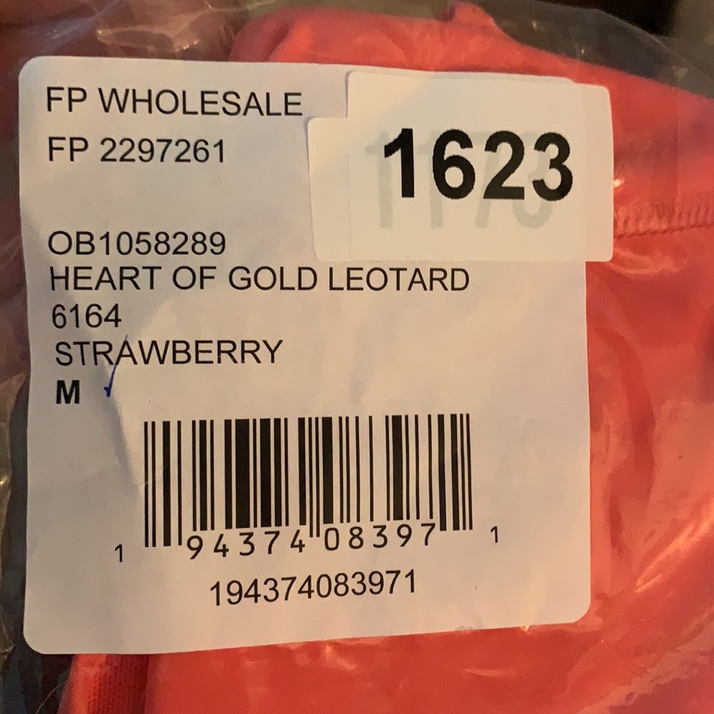 ❌SOLD OUT❌ Free People Movement Heart of Gold Leotard - Picture 7 of 9
